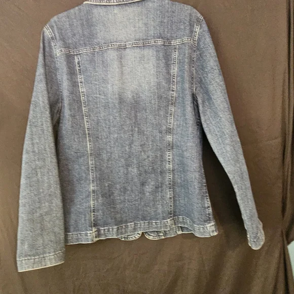 Classic Blue Denim Jacket - Picture 3 of 5